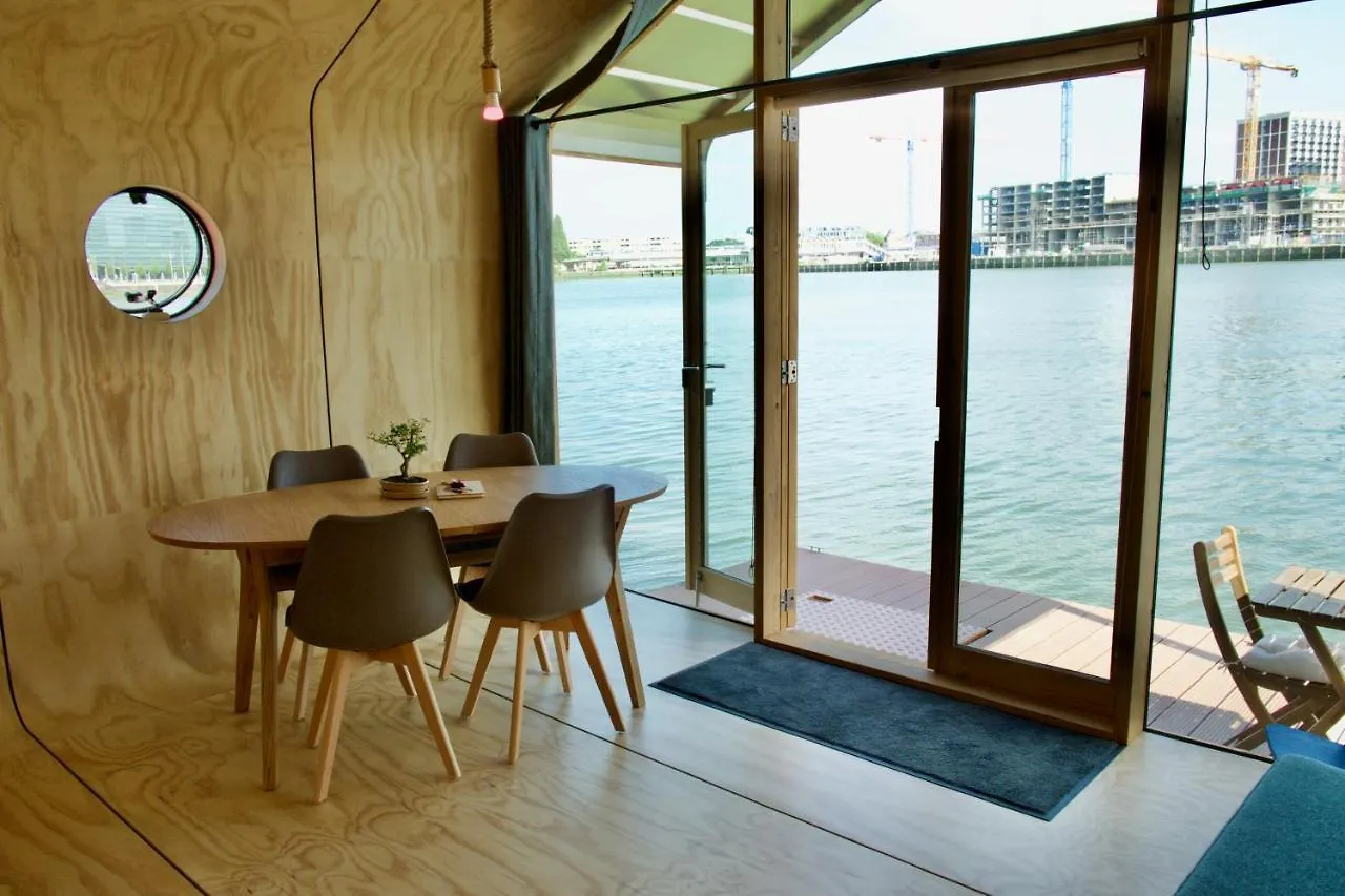 Wikkelboat Nr1 At Floating Rotterdam Rijnhaven Villa